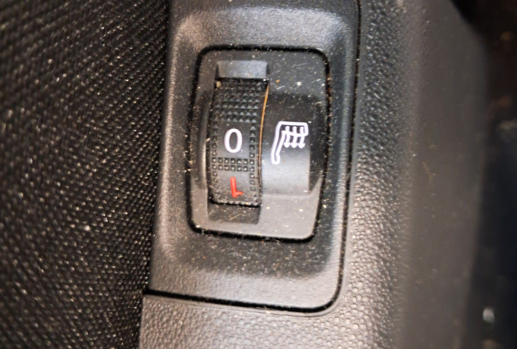 Citroën C3 III 1.2 PureTech 110 Shine EAT6 - TOIT PANO SIEGES CHAUF - SUIVI ENTRETIEN - DISTRI OK 
