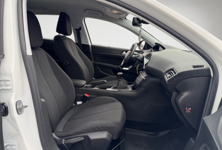 Peugeot 308 1.5 BLUEHDI PACK PREMIUM 130 BVM6