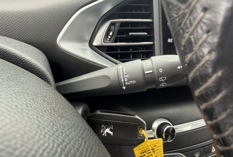Peugeot 308 1.5 BLUEHDI PACK PREMIUM 130 BVM6