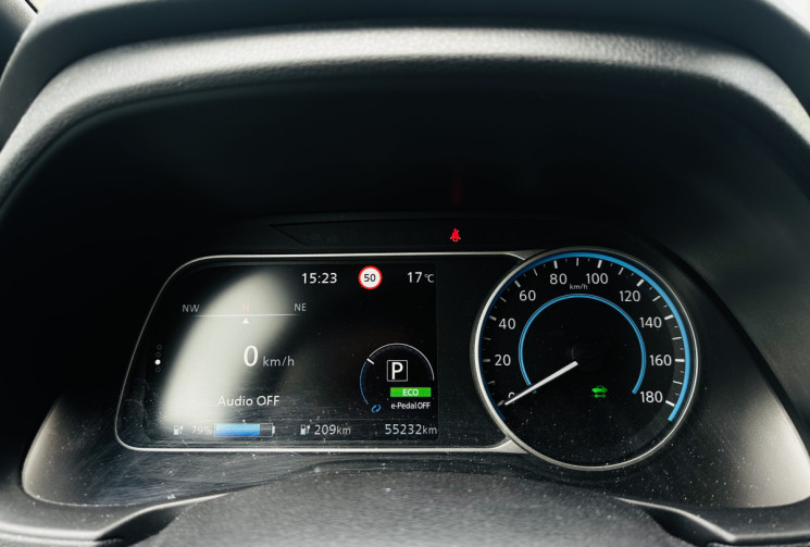Nissan LEAF 40 kWh 150 Business 1ère main 270km