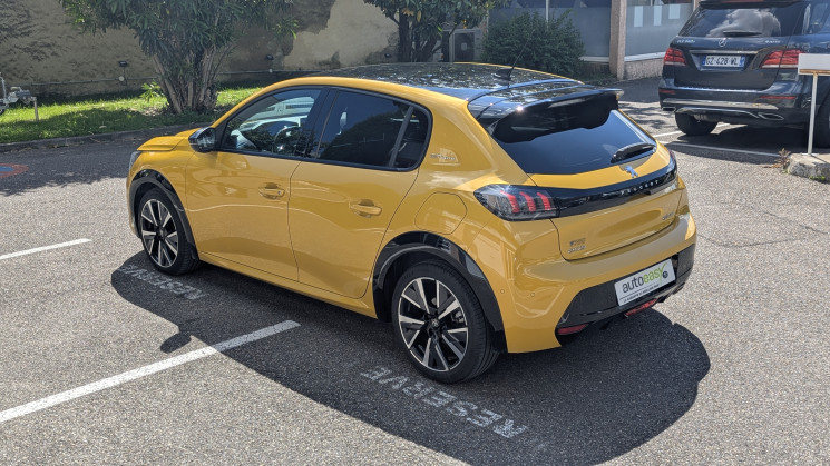 Peugeot 208 GT-Line II (P21) 5 Portes 1.2 PureTech 12V EAT8 / DISTRIB OK / ENTRETIEN OK