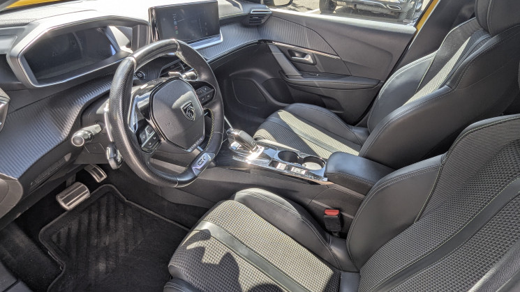 Peugeot 208 GT-Line II (P21) 5 Portes 1.2 PureTech 12V EAT8 / DISTRIB OK / ENTRETIEN OK