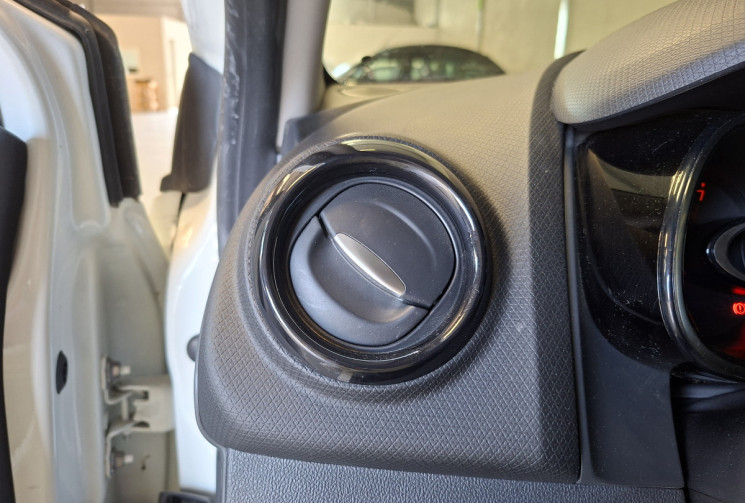 Renault Clio 0.9 TCE 75 ENERGY TREND / ENTRETIEN A JOUR