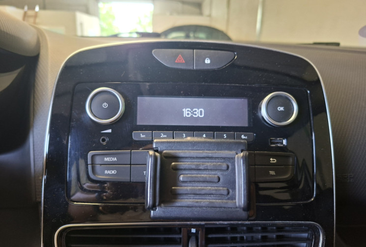 Renault Clio 0.9 TCE 75 ENERGY TREND / ENTRETIEN A JOUR