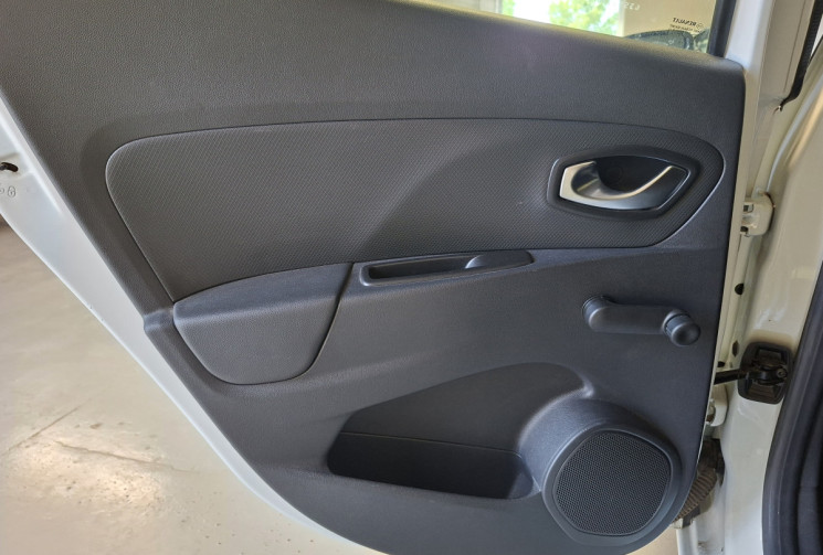 Renault Clio 0.9 TCE 75 ENERGY TREND / ENTRETIEN A JOUR