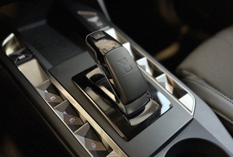 DS DS 3 E-Tense 136 So Chic - Carplay / caméra