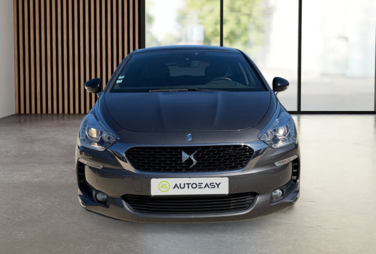 DS DS5 2.0 BLUEHDI EAT6 SO CHIC / SUIVI A JOUR / CARPLAY / TOIT PANO