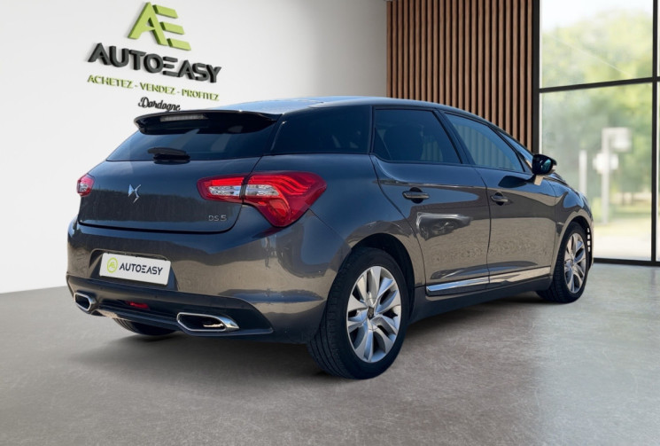 DS DS5 2.0 BLUEHDI EAT6 SO CHIC / SUIVI A JOUR / CARPLAY / TOIT PANO