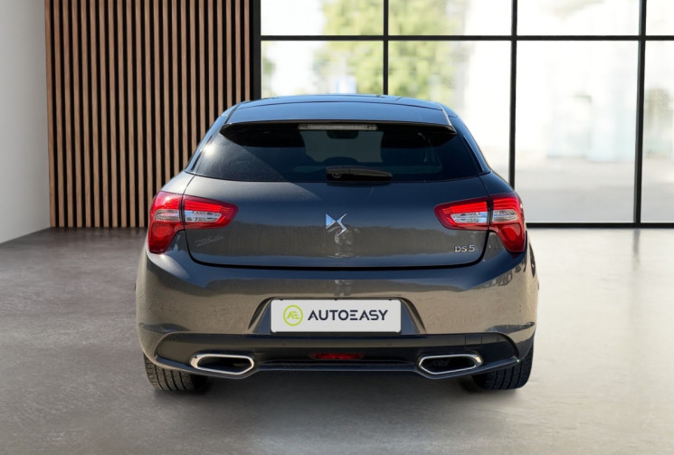 DS DS5 2.0 BLUEHDI EAT6 SO CHIC / SUIVI A JOUR / CARPLAY / TOIT PANO