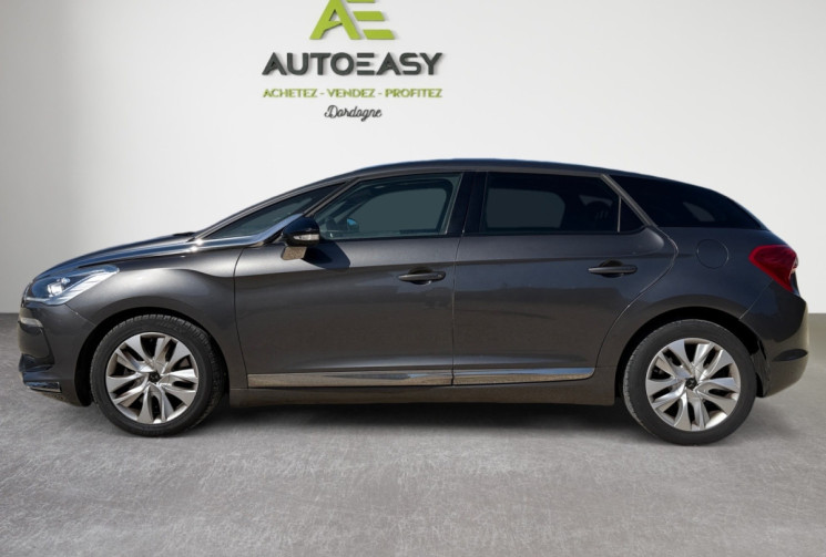 DS DS5 2.0 BLUEHDI EAT6 SO CHIC / SUIVI A JOUR / CARPLAY / TOIT PANO