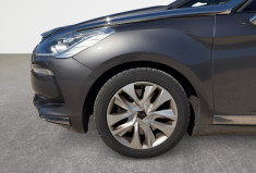 DS DS5 2.0 BLUEHDI EAT6 SO CHIC / SUIVI A JOUR / CARPLAY / TOIT PANO