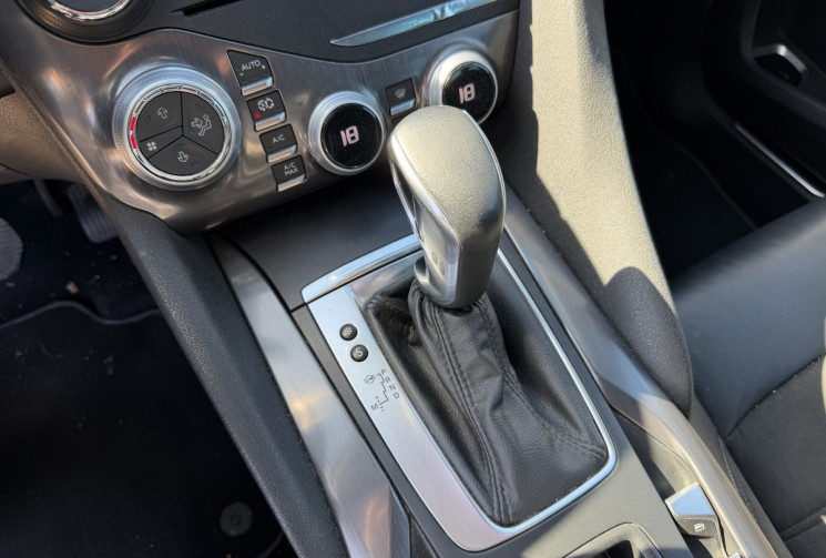 DS DS5 2.0 BLUEHDI EAT6 SO CHIC / SUIVI A JOUR / CARPLAY / TOIT PANO