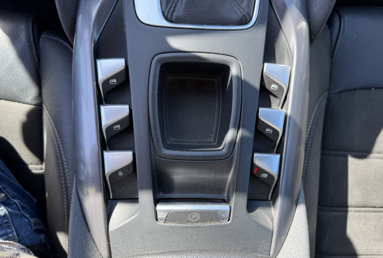 DS DS5 2.0 BLUEHDI EAT6 SO CHIC / SUIVI A JOUR / CARPLAY / TOIT PANO