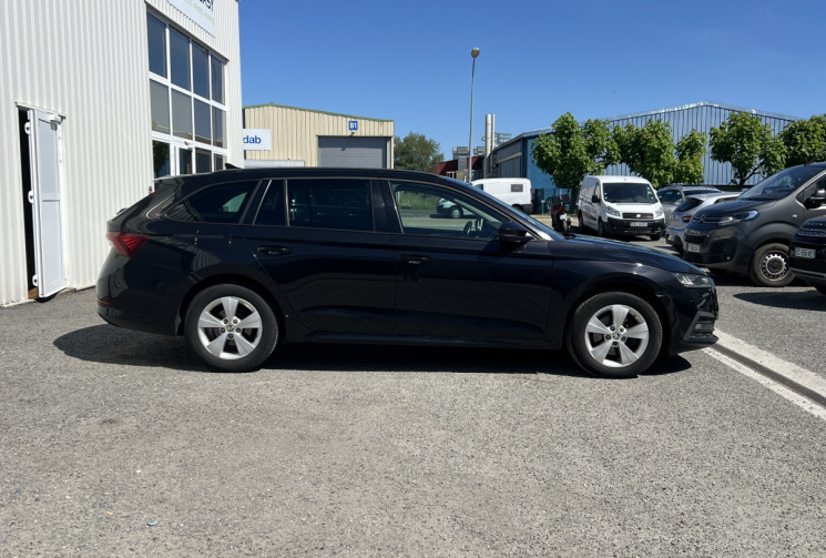 Skoda Octavia Combi 2.0 TDI DSG7 150 cv * Caméra * ACC * Carplay  Sans fil * Nouvelle Phase