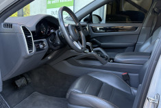 Porsche CAYENNE COUPE E-Hybrid V6 462cv /Bose/ Toit Pano/Camera/Attelage/DVD/Français/1e main