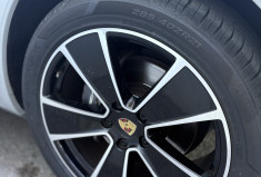 Porsche CAYENNE COUPE E-Hybrid V6 462cv /Bose/ Toit Pano/Camera/Attelage/DVD/Français/1e main