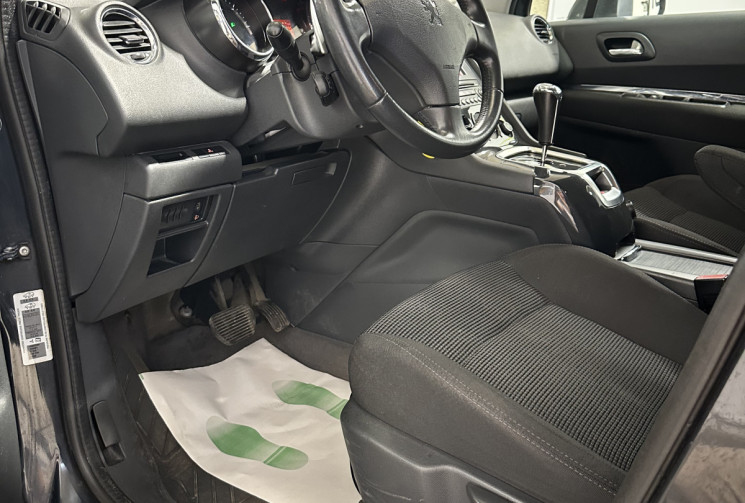 Peugeot 5008 1.6 HDI 110 ch 7 places