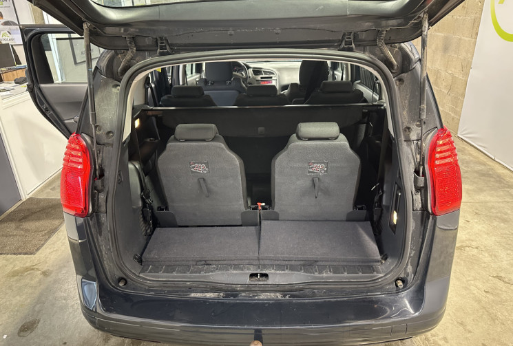 Peugeot 5008 1.6 HDI 110 ch 7 places