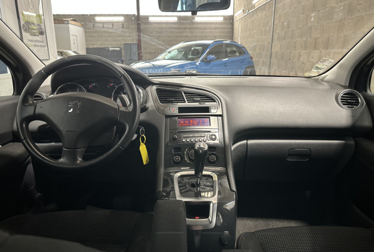 Peugeot 5008 1.6 HDI 110 ch 7 places