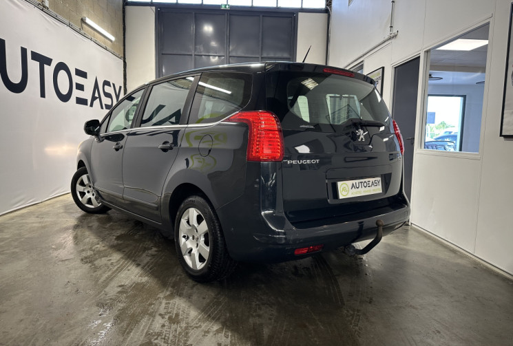 Peugeot 5008 1.6 HDI 110 ch 7 places