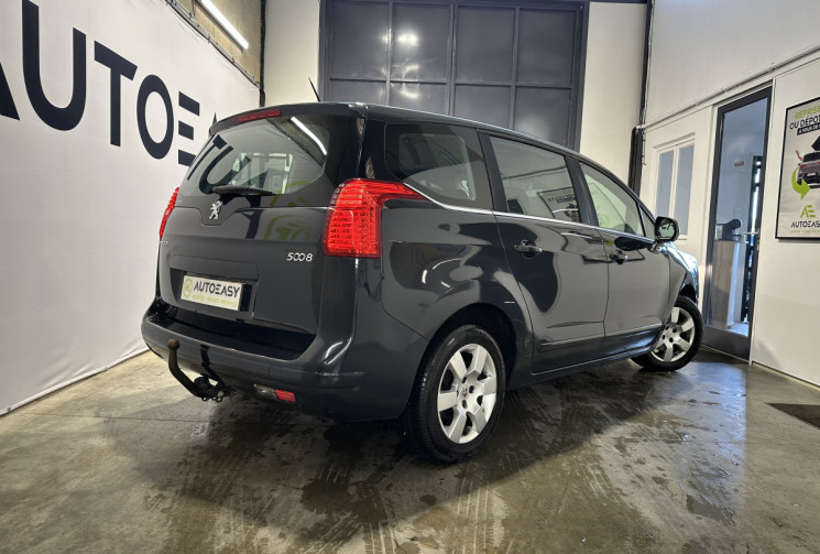 Peugeot 5008 1.6 HDI 110 ch 7 places