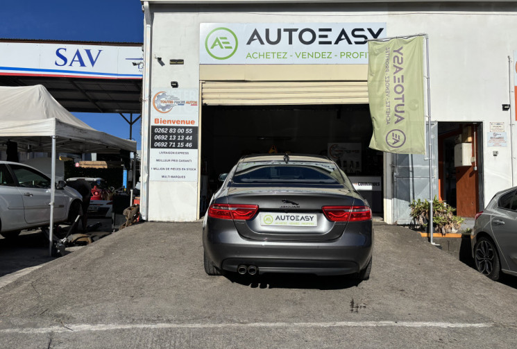 Jaguar XE 2.0 180 R-SPORT Boite auto