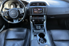 Jaguar XE 2.0 180 R-SPORT Boite auto