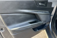 Jaguar XE 2.0 180 R-SPORT Boite auto