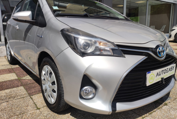Toyota Yaris 3 Phase 2 / 1.5 VVTi 100h E-CVT 