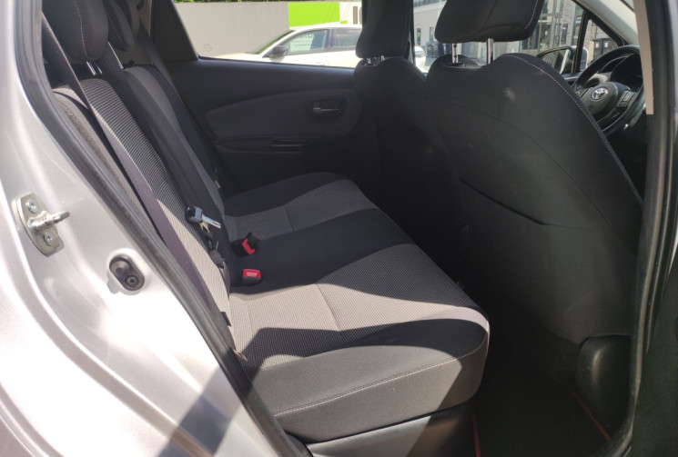 Toyota Yaris 3 Phase 2 / 1.5 VVTi 100h E-CVT 
