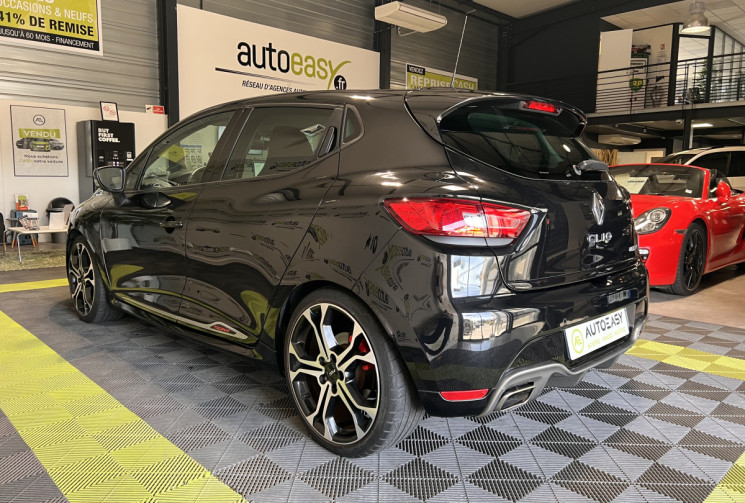 Renault Clio RS TROPHY 1.6 220 CH EDC6
