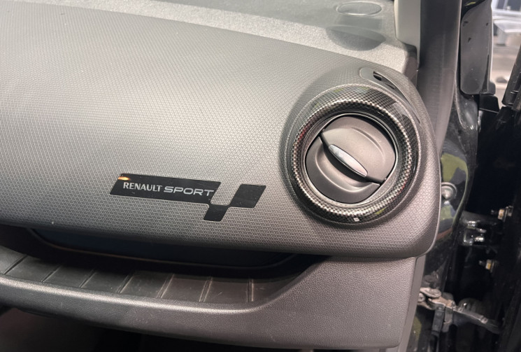 Renault Clio RS TROPHY 1.6 220 CH EDC6