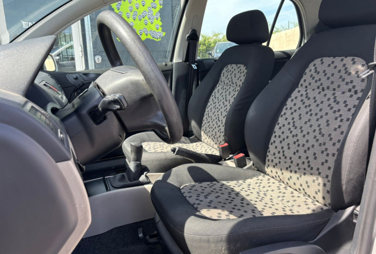 Skoda Fabia 1.2 65 CV CLIM / BLUETOOH / REVISÉE / CT OK / GARANTIE