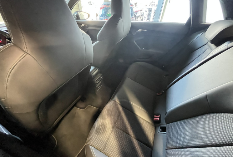 Audi A3 Sportback S-LINE 1.5 35 TFSI MHEV / SUIVI AUDI / ORIGINE FRANCE / MATRIX LED / ATTELAGE