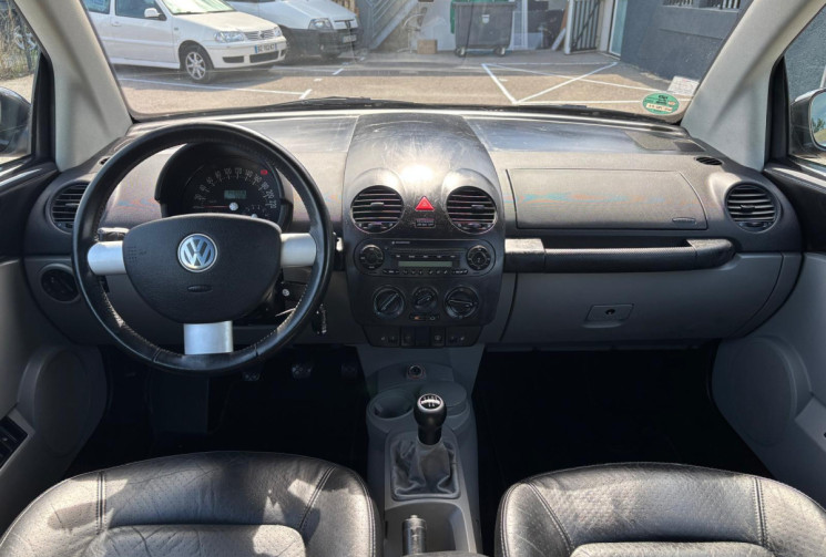 Volkswagen New Beetle CABRIOLET 2.0 116 CV CARAT