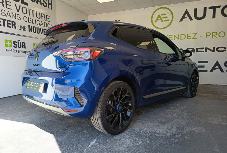 Renault CLIO V 1.6 E-Tech 145 CV FULL HYBRID FINTION ESPRIT ALPINE ETAT NEUF GARANTIE CONSTRUCTEUR 1