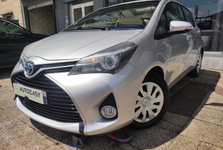Toyota Yaris 3 Phase 2 / 1.5 VVTi 100h E-CVT 