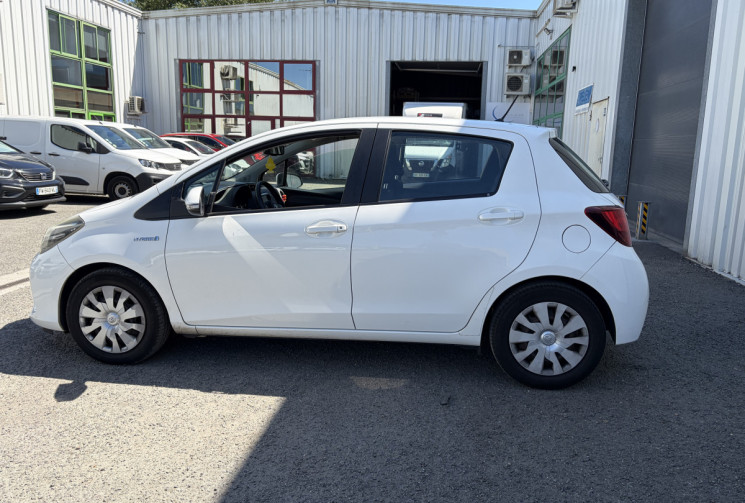 Toyota Yaris 1.5 vvti 100h 75 ch hybrid full-hybrid attitude bva/ camera de recul