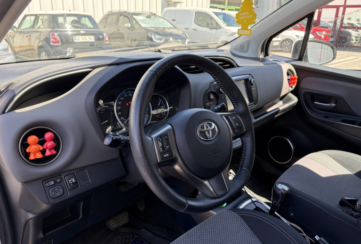 Toyota Yaris 1.5 vvti 100h 75 ch hybrid full-hybrid attitude bva/ camera de recul