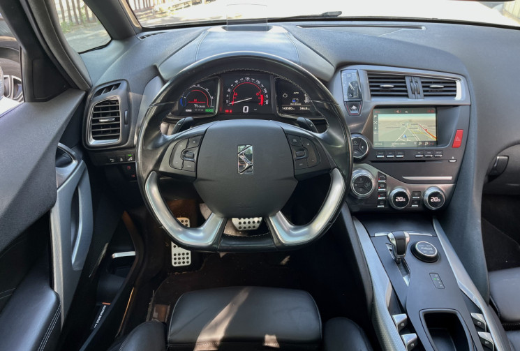 DS DS5 2.0 Hybrid HDI 200cv 4x4 ETG6 Édition limitée « 60 Citroen 1955 »