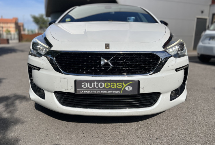 DS DS5 2.0 Hybrid HDI 200cv 4x4 ETG6 Édition limitée « 60 Citroen 1955 »