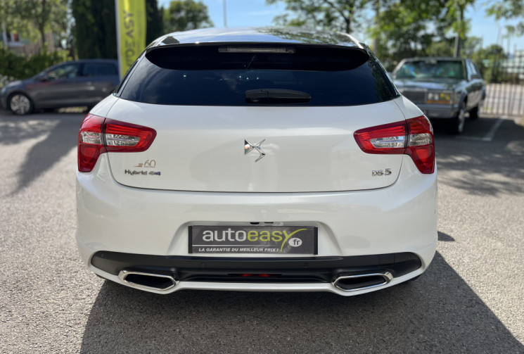 DS DS5 2.0 Hybrid HDI 200cv 4x4 ETG6 Édition limitée « 60 Citroen 1955 »