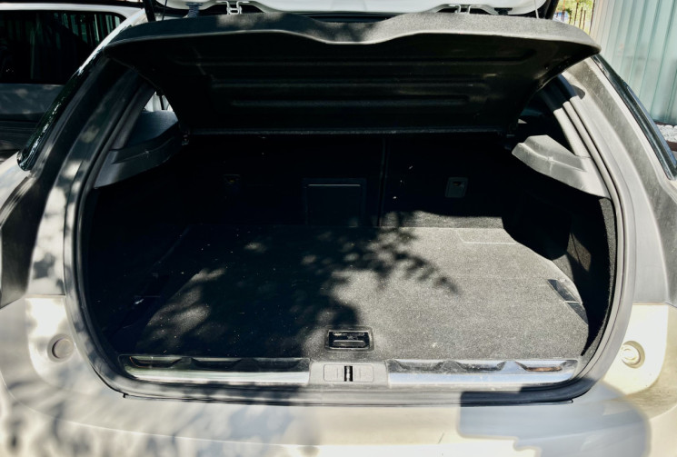 DS DS5 2.0 Hybrid HDI 200cv 4x4 ETG6 Édition limitée « 60 Citroen 1955 »