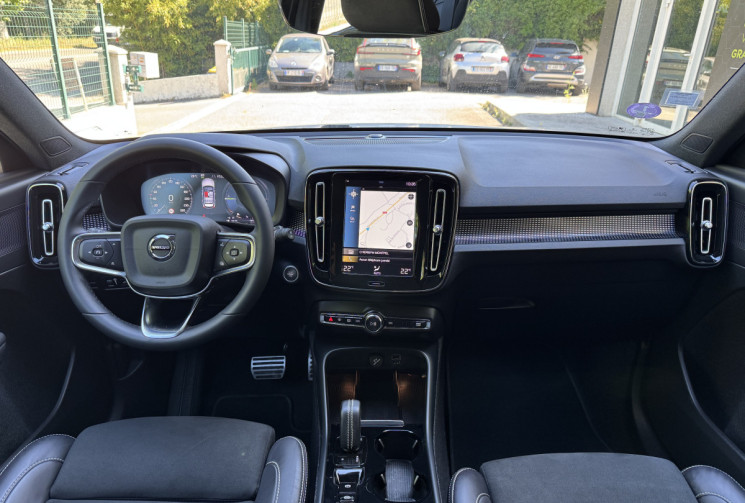 Volvo XC40 R-Design T5 Recharge 180 + 82ch DCT7 / Camera 360° / Carplay / Entretien complet