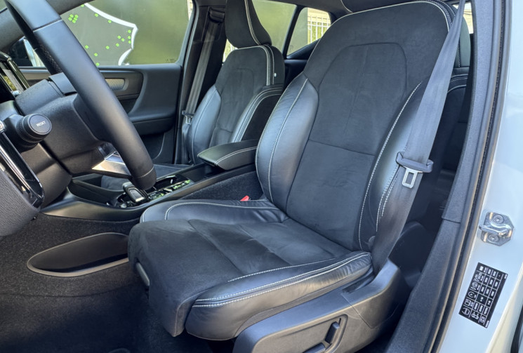 Volvo XC40 R-Design T5 Recharge 180 + 82ch DCT7 / Camera 360° / Carplay / Entretien complet