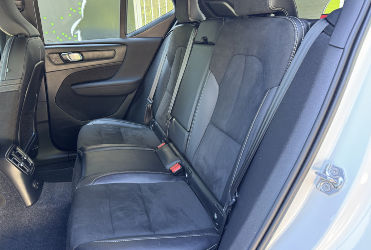 Volvo XC40 R-Design T5 Recharge 180 + 82ch DCT7 / Camera 360° / Carplay / Entretien complet