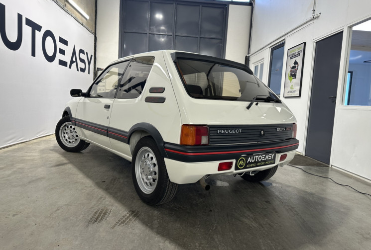 Peugeot 205 GTI 1.6 105 ch BVM5 ENTIEREMENT RESTAUREE