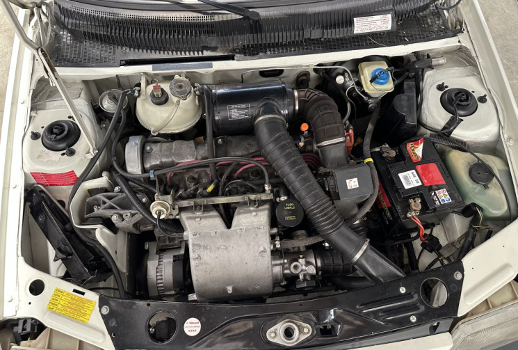 Peugeot 205 GTI 1.6 105 ch BVM5 ENTIEREMENT RESTAUREE
