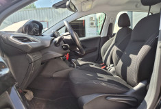 Peugeot 208 1L2 110CV * BOITE AUTOMATIQUE * NOUVELLE DISTRIBUTION * 