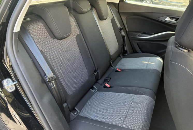 Opel Grandland X 1.5 D 130ch Elegance Business / 1 EREMAIN / FULL SUIVI OPEL / TVA RECUPERABLE